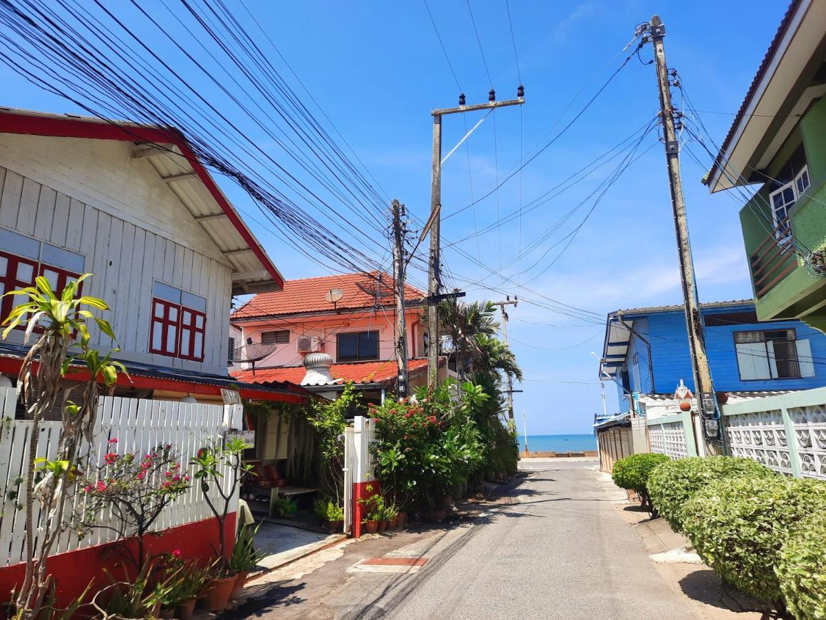 Thaimex Cafe & Homestay Backpackers- Adults Only 쁘라쭈압키리칸 외부 사진